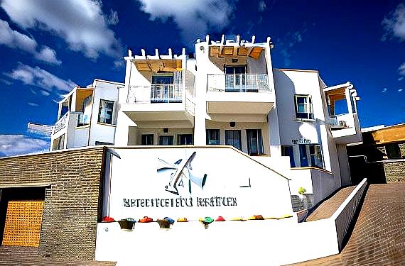 Anemomiloi Andros Boutique Hotel